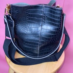 Black Bucket Style Purse